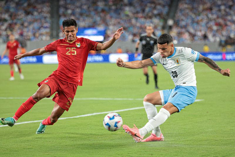 soccer-uruguay put five past bolivia to edge closer to copa quarters
