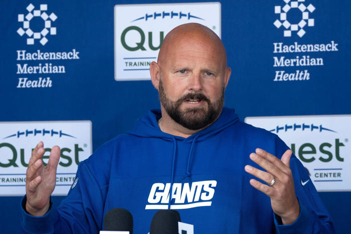 brian daboll is expected to take over the giants' play-calling duties
