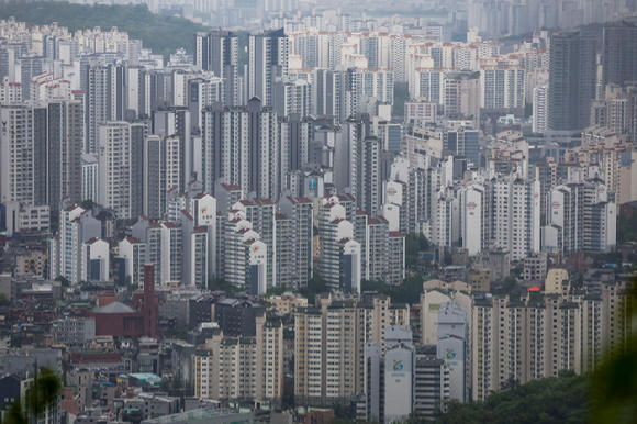살아나는 서울 아파트 '불씨'…2년 9개월만에 거래량 5000건대 회복