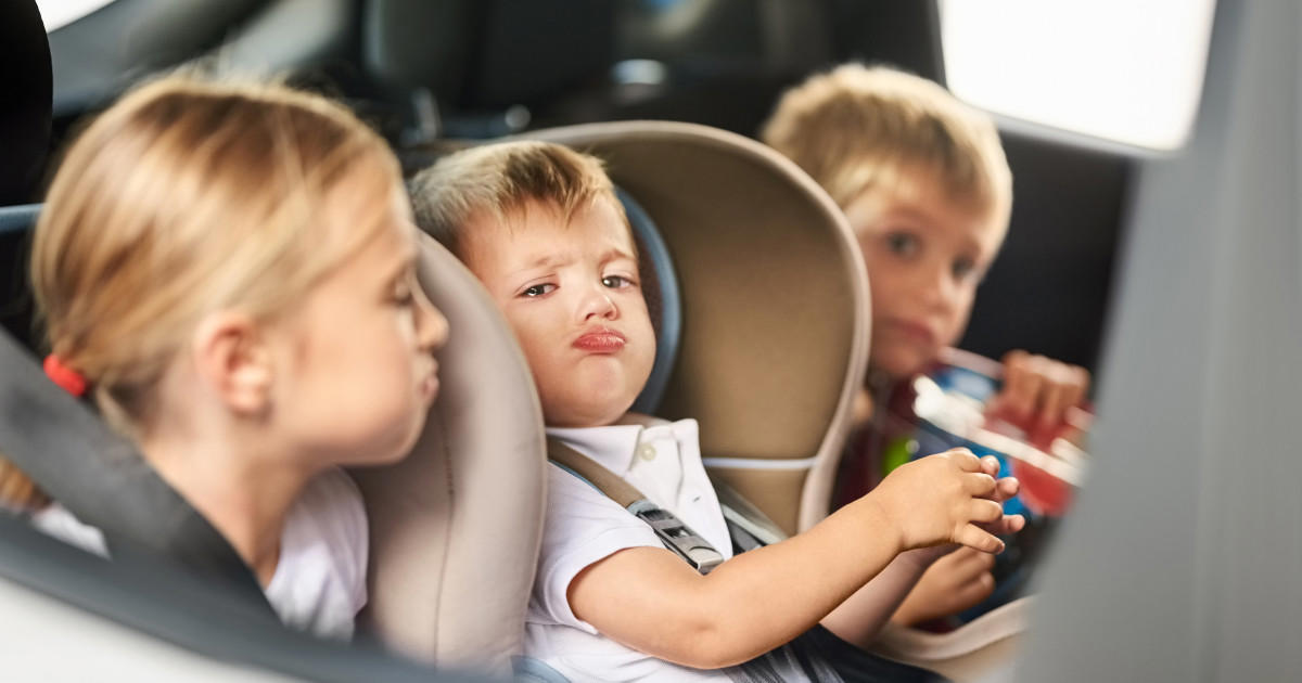 családi nyaralás autóval? 9 tipp, hogy ne unatkozzanak a gyerekek az úton