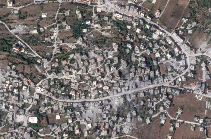 หวั่นสงครามลาม! อิสราเอลทิ้งบอมบ์ ถล่มหมู่บ้านในเลบานอนราบเป็นหน้ากลอง