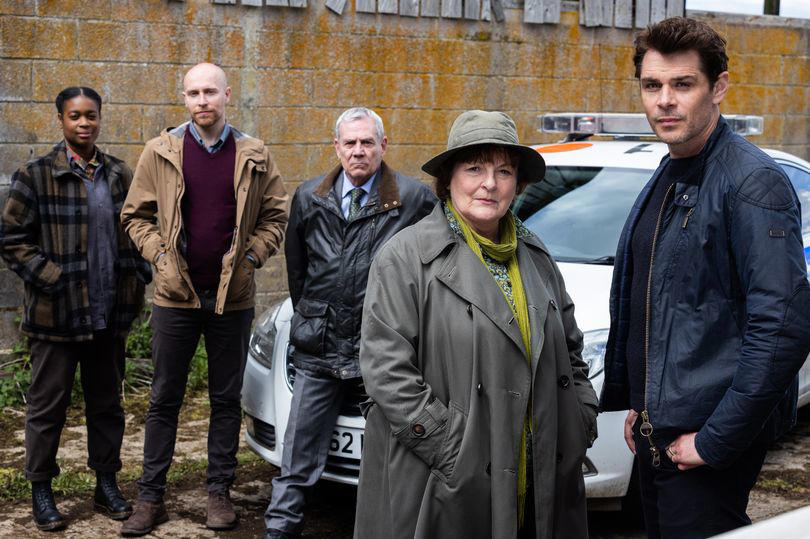 vera star moves on from itv show joining death in paradise actor and poirot legend for new role