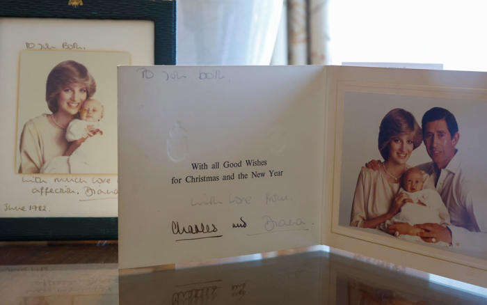 princess diana and royal items fetch £4 million at auction