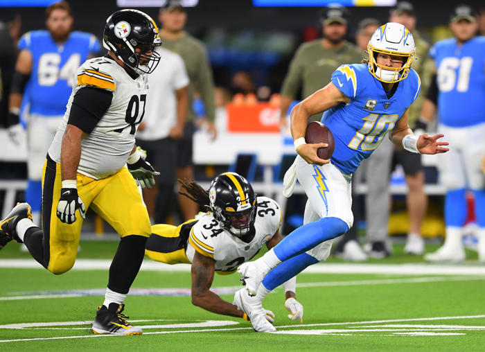 chargers knock off steelers from playoffs in new projection