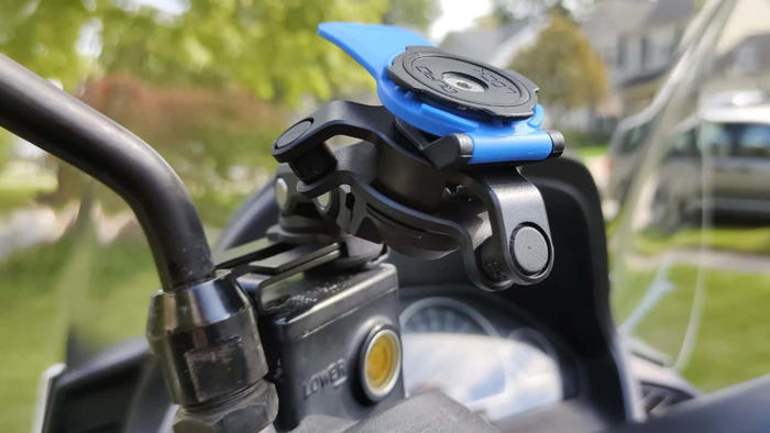 why isn't a vibration dampener standard on this motorcycle mount?