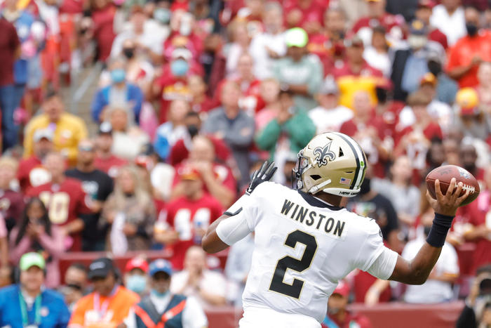 jameis winston's 72-yard touchdown pass is the saints play of the day