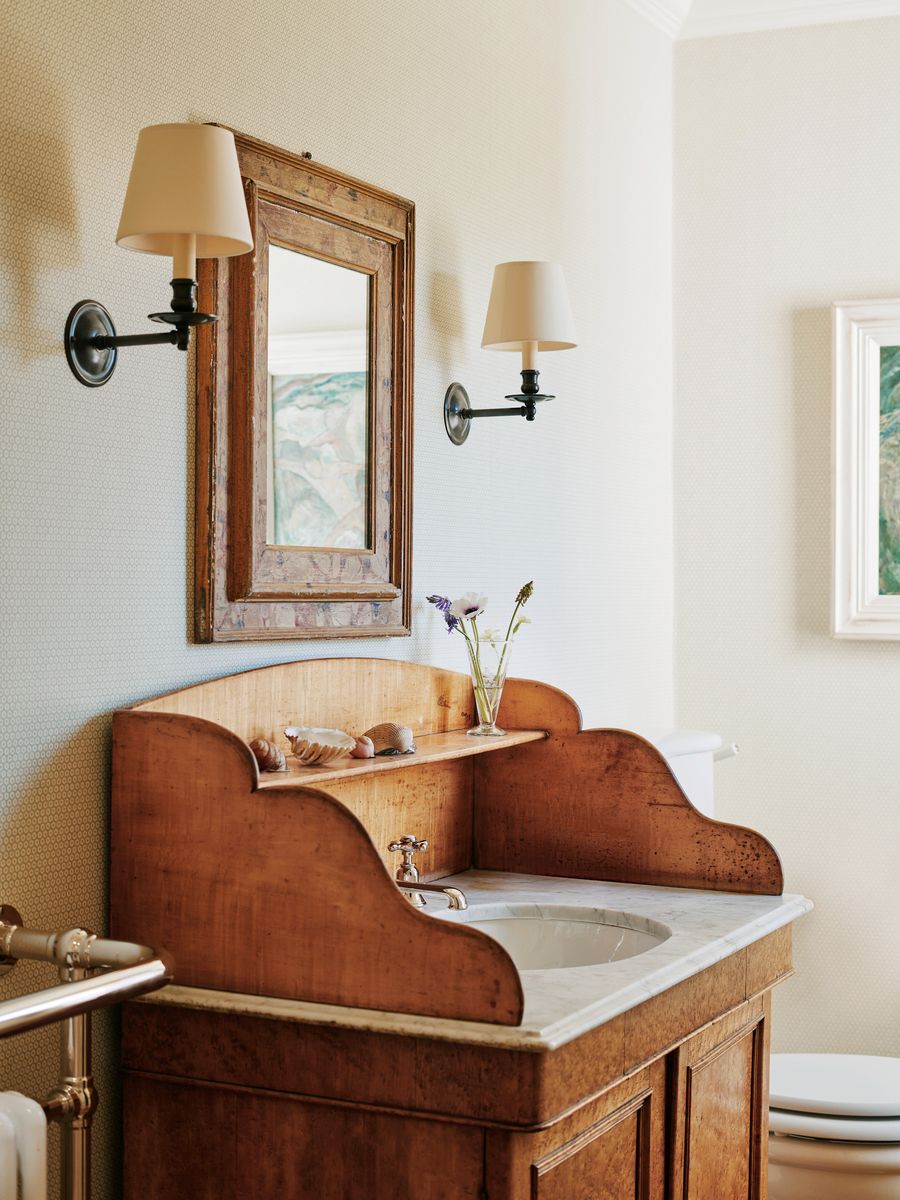 45 Powder Room Decorating Ideas That Add Storage and Style