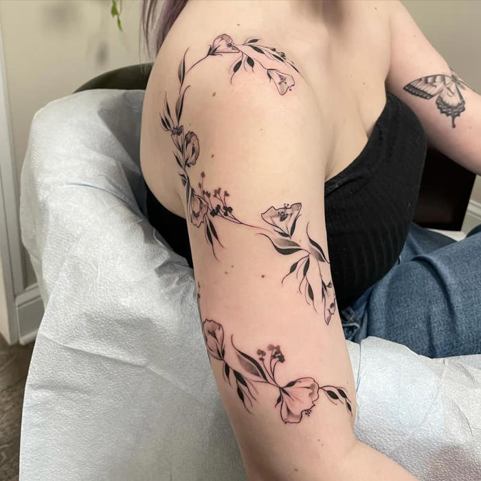 20 simple vine tattoo designs and ideas that'll inspire you