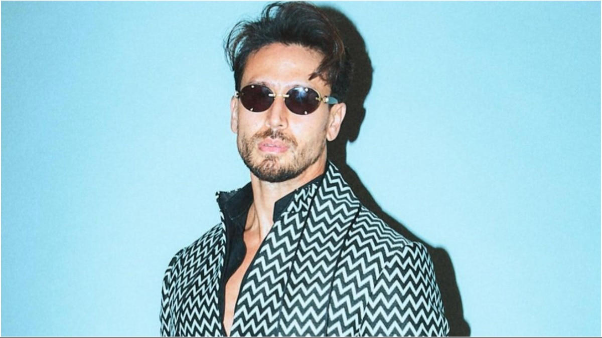 tiger shroff charges rs 165 crore for a film? producer sunil darshan claims