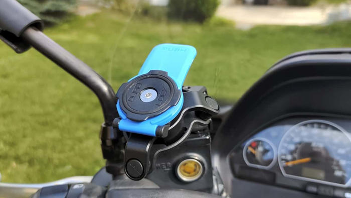 why isn't a vibration dampener standard on this motorcycle mount?
