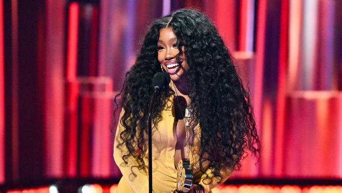 seven things to know about glastonbury headliner sza