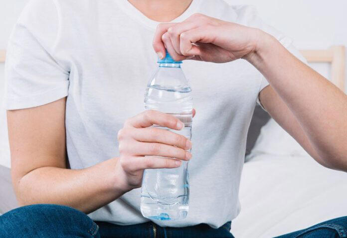 ผลวิจัยเตือน หากดื่มน้ำจากขวดพลาสติกบ่อยครั้ง เพิ่มโอกาสเสี่ยงโรคเบาหวาน