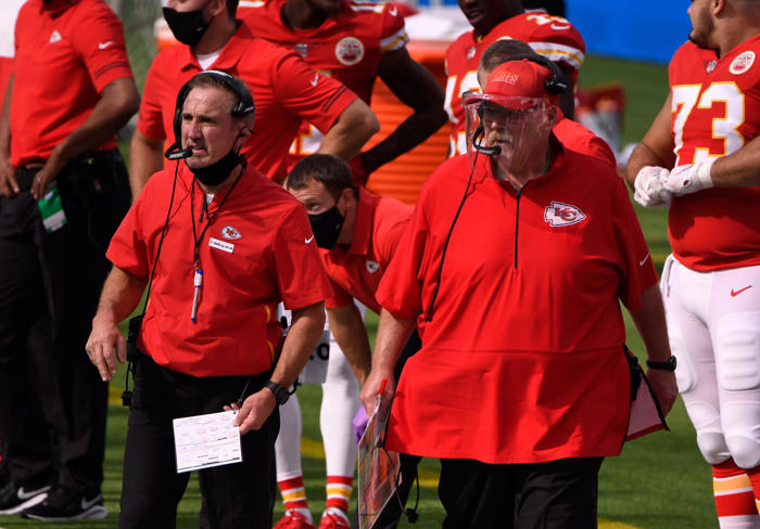 howie long praises chiefs coaching staff for three-peat opportunity