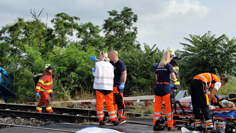 collision entre un train et un car en slovaquie : erreur humaine probable, selon les autorités