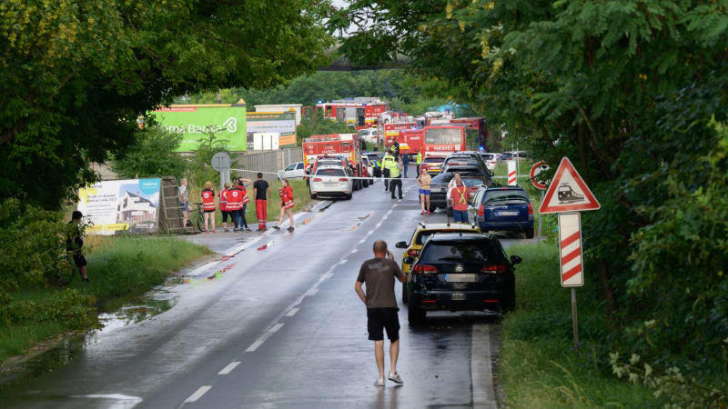 nehoda na slovensku spustila vlnu solidarity. vybraná částka pro zraněné a pozůstalé roste