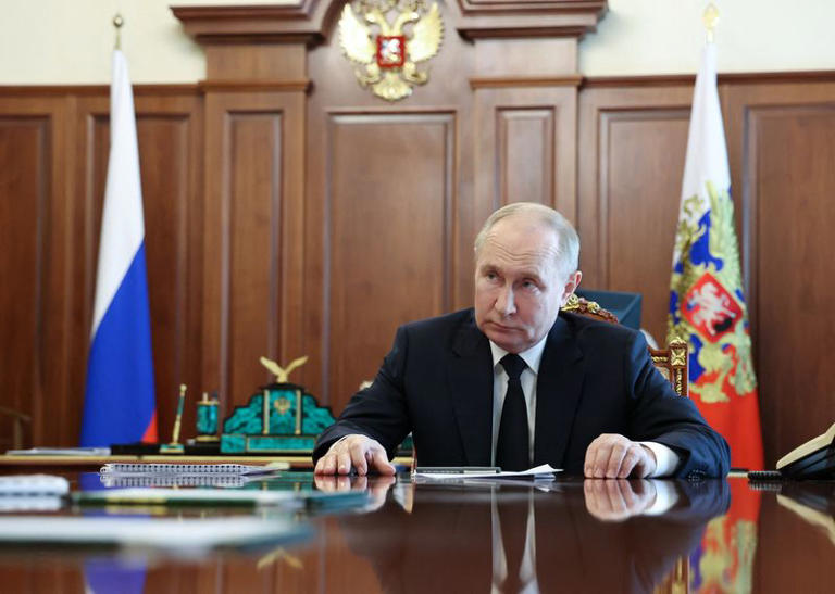 FILE PHOTO: Russian President Vladimir Putin attends a meeting with Russian-installed leader of the Kherson region Vladimir Saldo, amid the ongoing Russia-Ukraine conflict, in Moscow, Russia June 25, 2024. Sputnik/Vyacheslav Prokofyev/Pool via REUTERS/File Photo