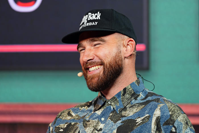 swifties are going feral over throwback photo of younger travis kelce