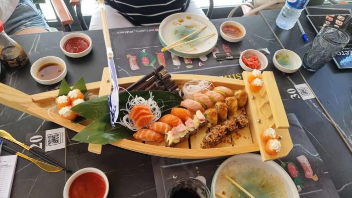 sushizero. no novo restaurante de sushi de torres novas podem comer tudo o que quiserem por menos de 15€