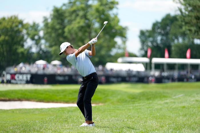 how is 15-year-old miles russell faring at the rocket mortgage classic?