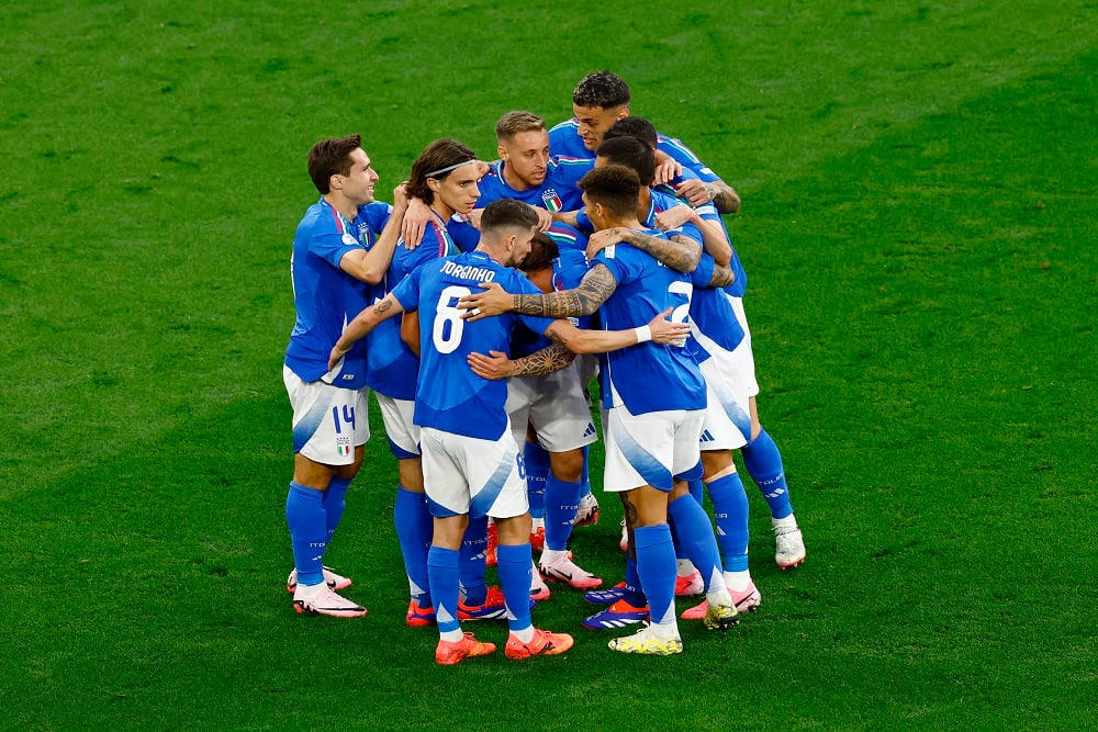 prediksi skor swiss vs italia di euro 2024: head to head dan susunan pemain