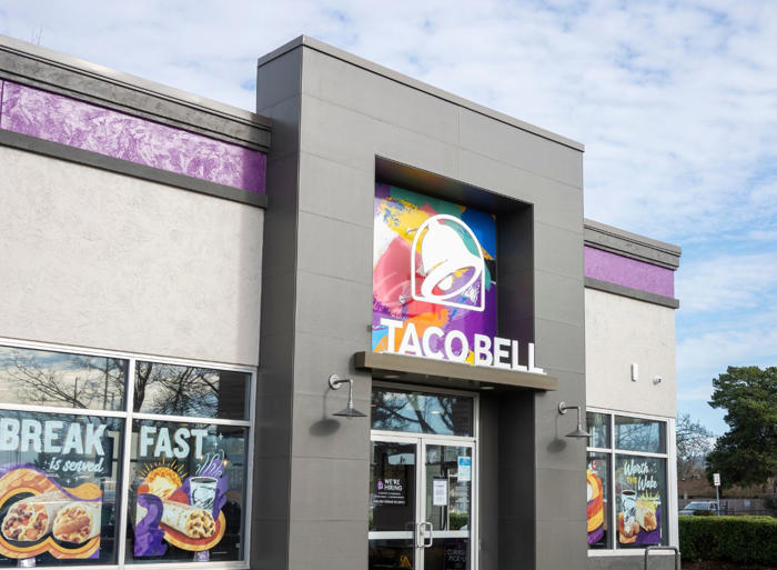taco bell’s new $7 luxe box is pricier than advertised, customers report