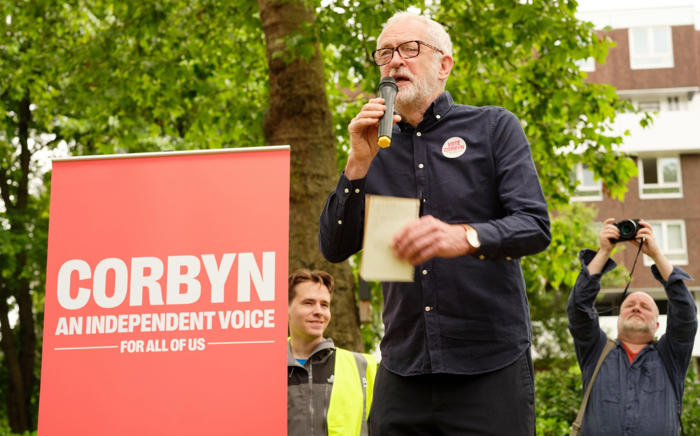 labour revolt in islington north as senior constituency figures back jeremy corbyn