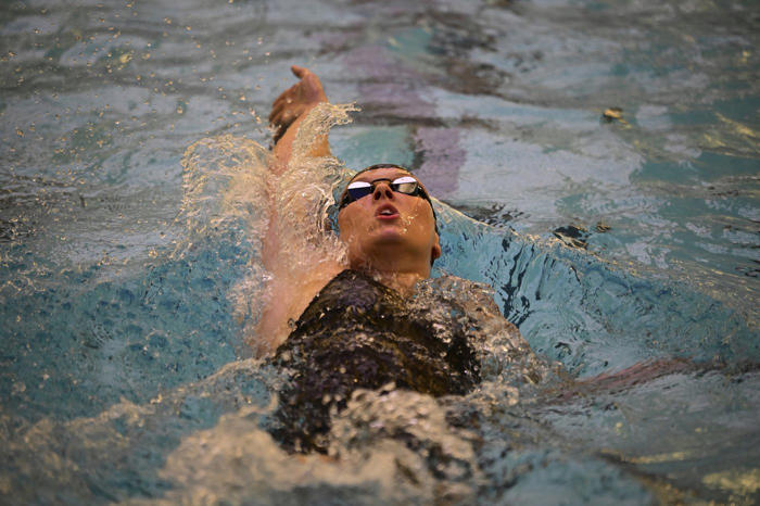 while simone biles competes across town, paralympic star jessica long rolls at swimming trials