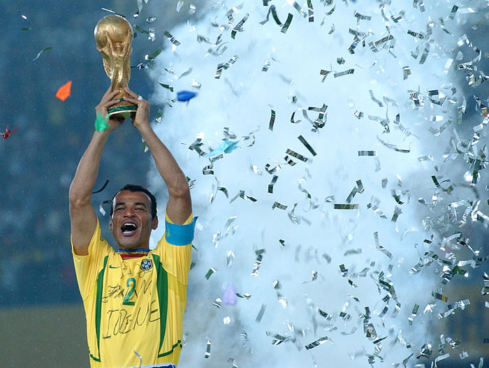 cafú afirma que la presencia de brasileños en la premier league impide que puedan ganar otro mundial