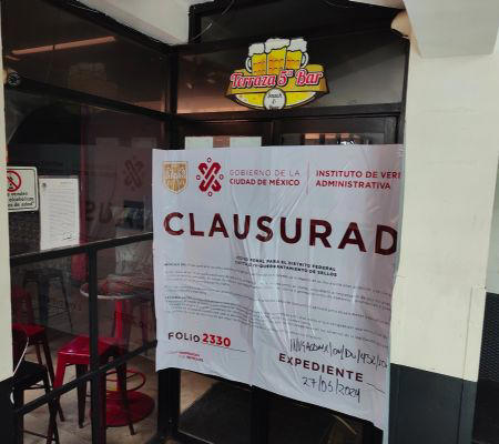 clausuran tres bares irregulares del centro histórico de la cdmx