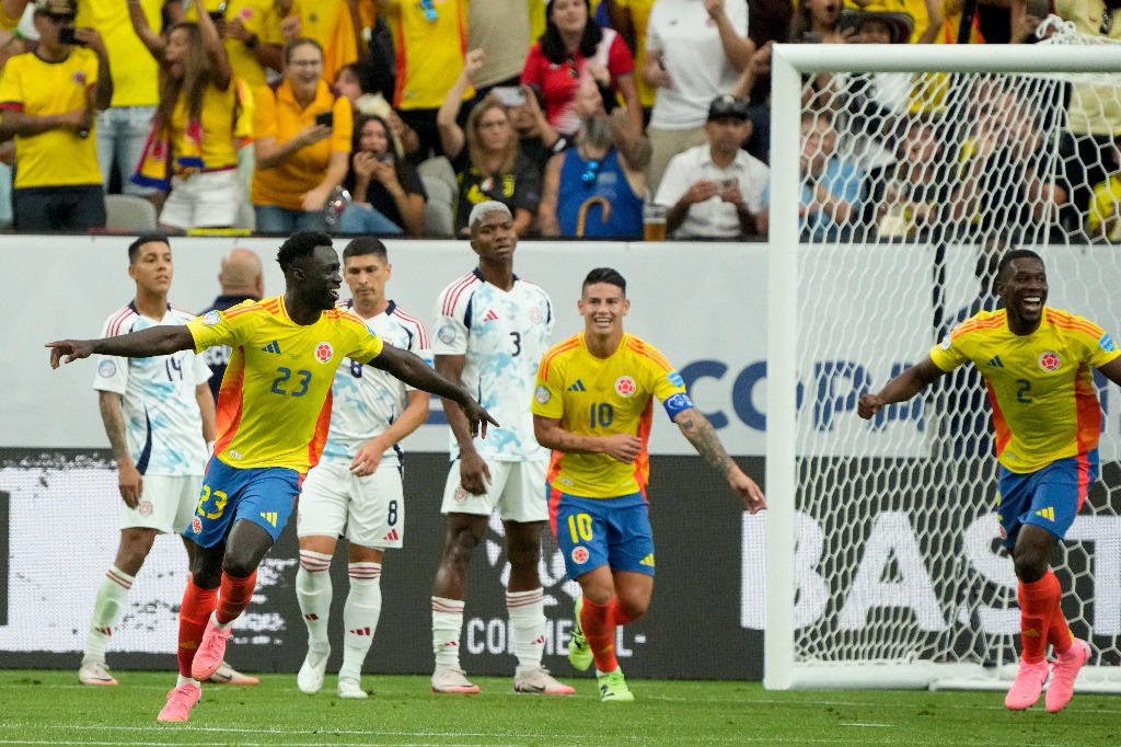 colombia golea 3-0 a costa rica y clasifica a cuartos de copa américa