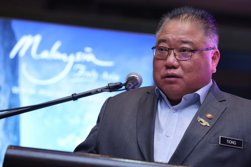 tourism minister apologises over deputy’s ‘preferred muslim destination’ remark for langkawi, says malaysia open to all tourists