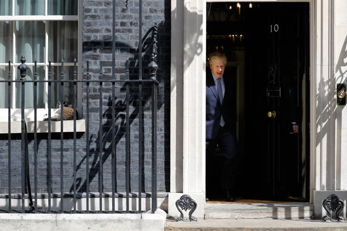 英首相官邸の猫「ラリー」 次の同居人は初の労働党首相か