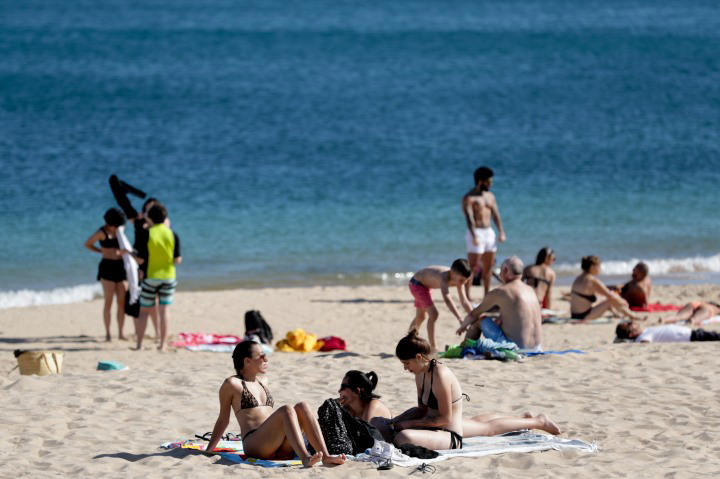 praia das moitas está interditada a banhos em cascais