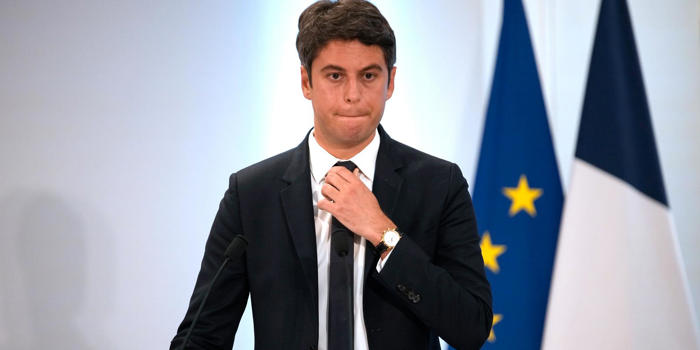 franska mitten vädjar till väljarna: ”ytterhögern släpper lös hat”
