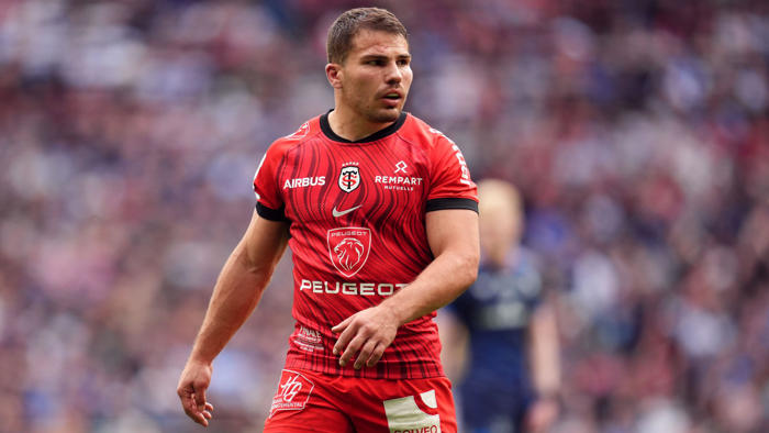 antoine dupont can ‘revolutionise the sport’ as toulouse boss runs out of superlatives for france superstar