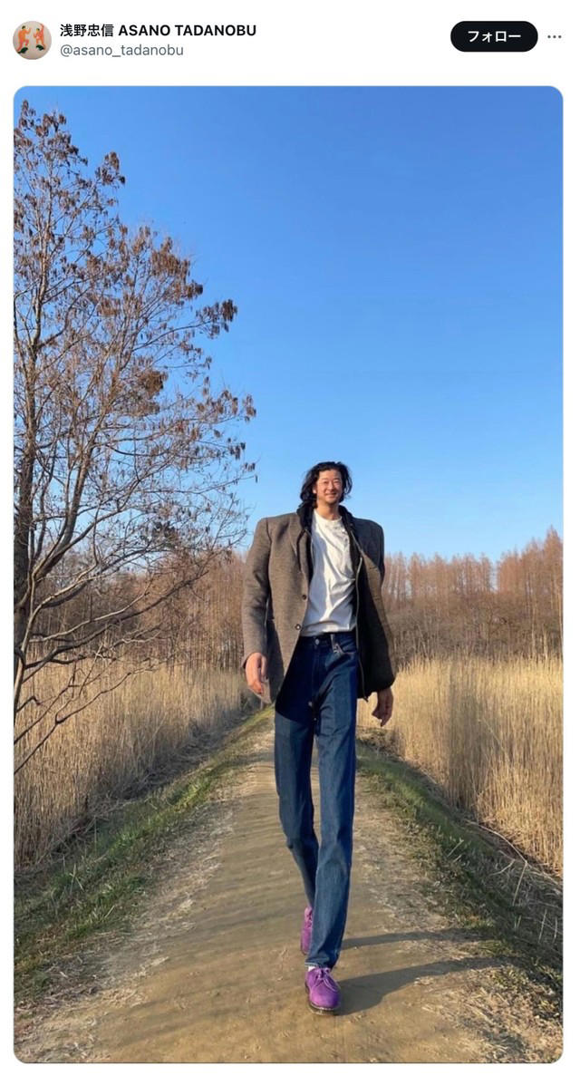 人気俳優が公開した“全身写真”にネットざわつく 「どーなってん 人気俳優が公開した“全身写真”にネットざわつく 「どーなってん
