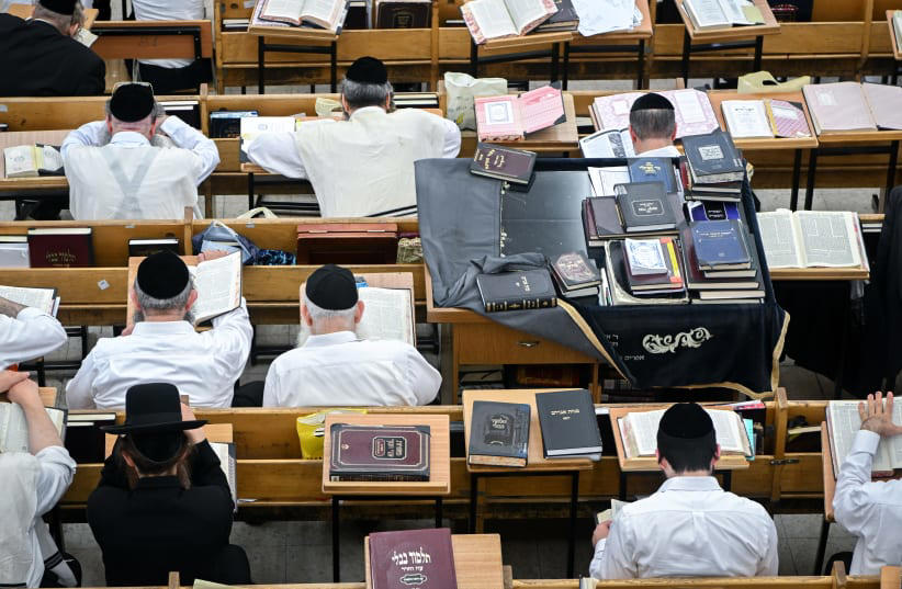 approximately 20 private-haredi schools are planning to switch to the state-haredi education system