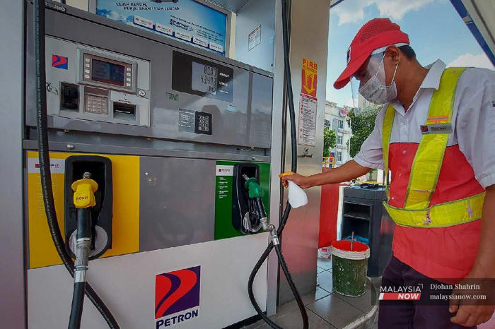 debate swirls on merits of ron92 comeback amid concern over impending petrol hike