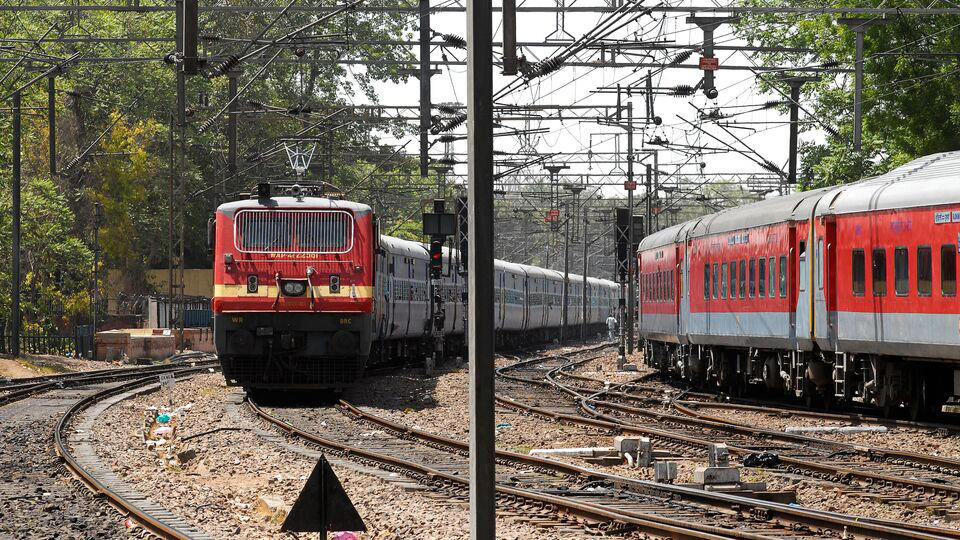 mumbai local train update: 5-hour jumbo block between borivali-ram mandir station on june 30, check timing