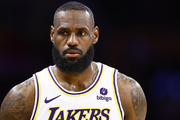 nba: lakers clearly hope to lock down lebron for good next