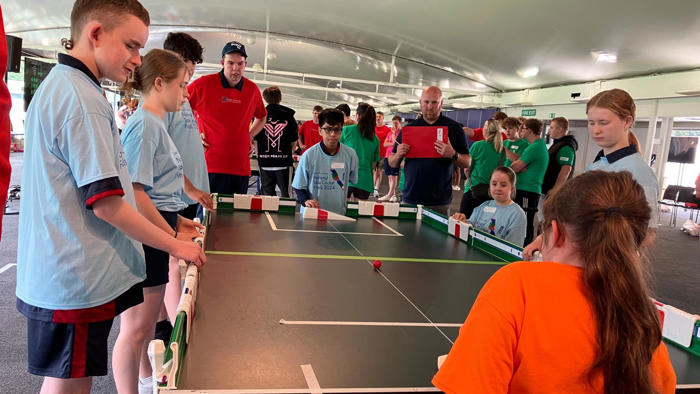 england stars outplayed at table cricket final
