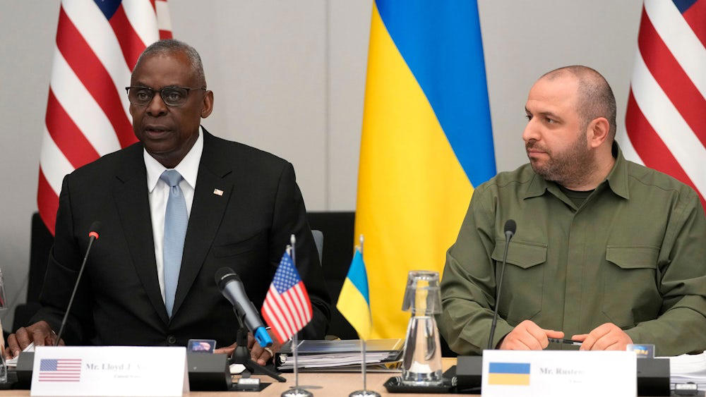 krieg in der ukraine: usa wollen ukraine offenbar mit neuem hilfspaket luftabwehrsysteme schicken
