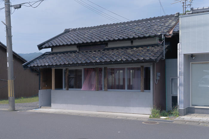 京都に“縫製工場が手がける1棟貸しホテル”誕生！ 空き家をリノベした2棟3部屋を展開