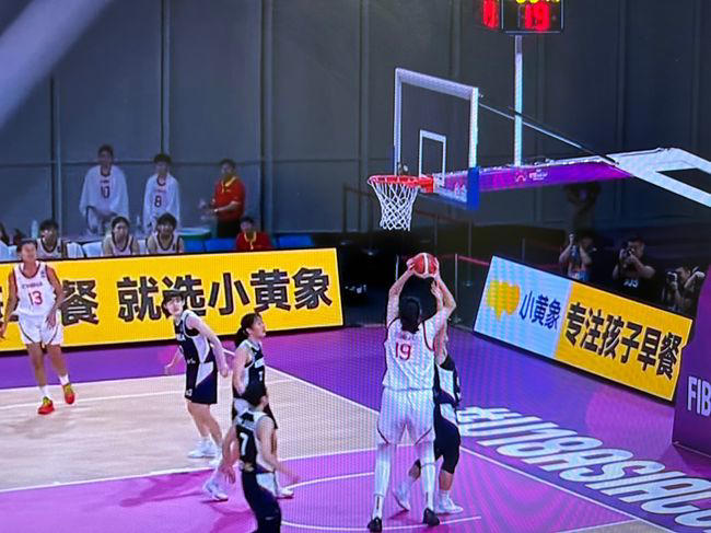 ‘220cm 인간 만리장성’ 높아도 너무 높네…u18女농구, 중국에 패해 결승진출 실패
