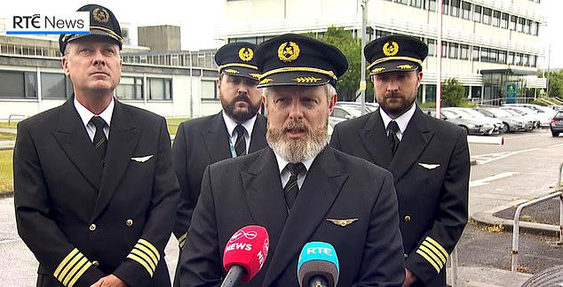 aer lingus pilots demand a 24pc pay rise