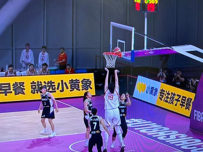 ‘220cm 인간 만리장성’ 높아도 너무 높네…u18女농구, 중국에 패해 결승진출 실패