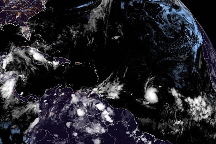 se forma la tormenta tropical «beryl» que pronto podría convertirse en huracán