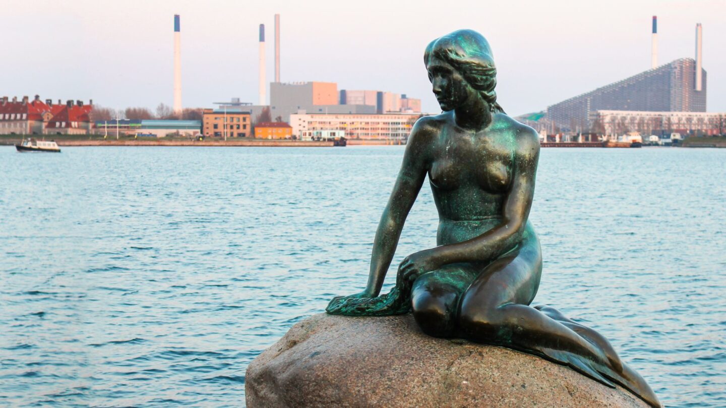 <p>The Little Mermaid statue is one of Copenhagen’s most famous landmarks, but many visitors find it underwhelming. It's small and often surrounded by crowds, making it hard to get a good look. The statue doesn't match the effort it takes to see it, leading to many disappointed tourists.</p>