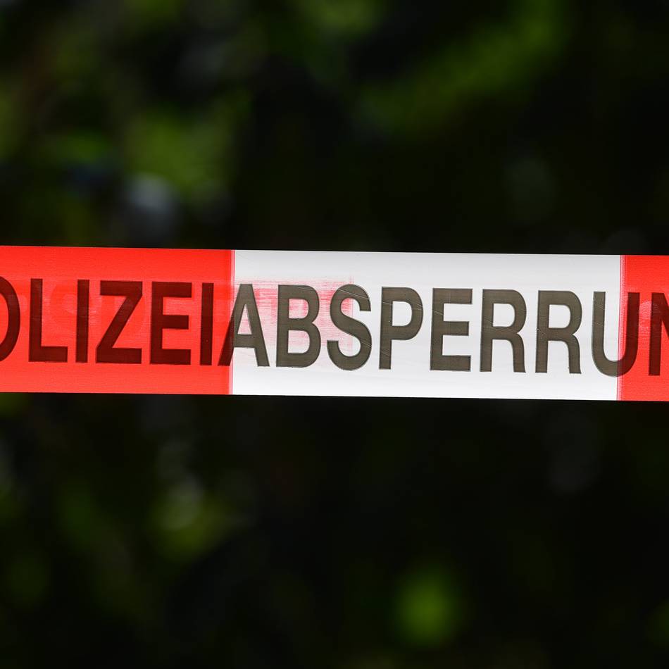 20-Jährige Verletzt 64-Jährigen Tödlich Mit Messer