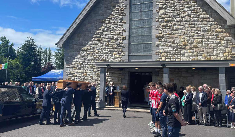 Sligo Rovers pay moving tribute to ’12th man’ at funeral of RTÉ ...